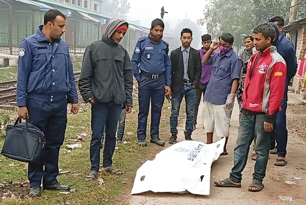 জয়পুরহাটে ট্রেনের ধাক্কায় অজ্ঞাত ব্যক্তির মৃত্যু