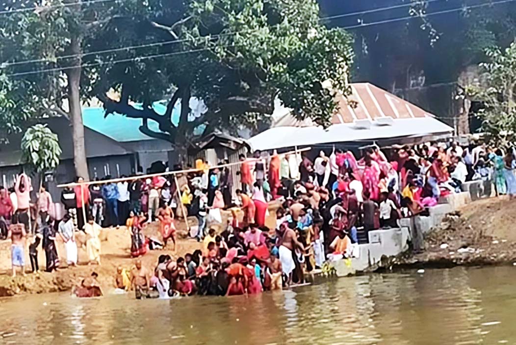 বগুড়ার শেরপুরে ঐতিহাসিক মা ভবানীর মন্দিরে মাঘী পূর্ণিমা উৎসব