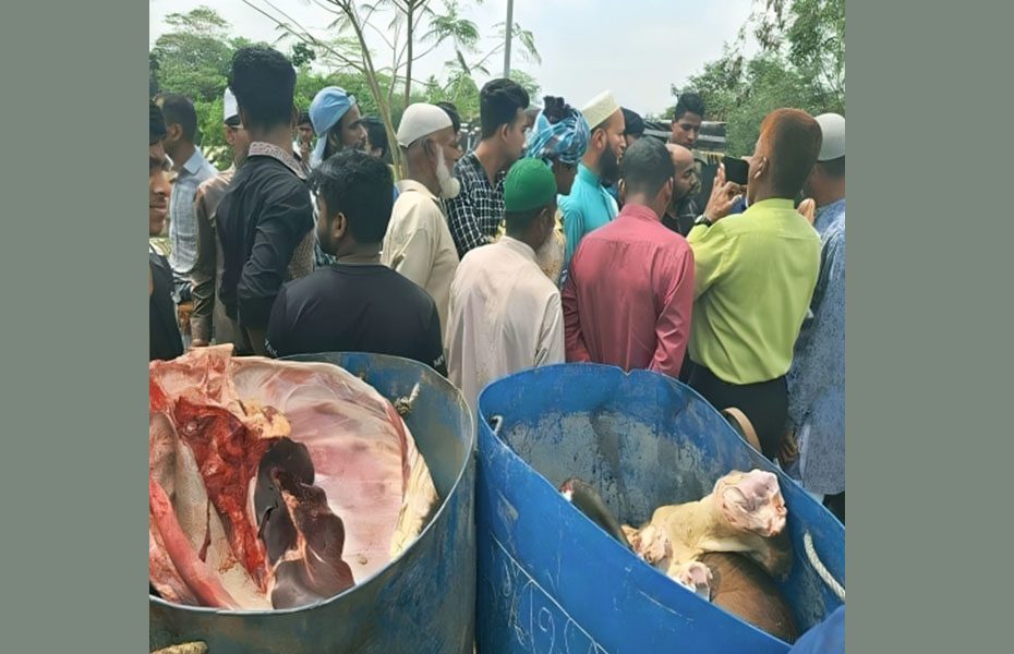 বাগেরহাটের শরণখোলায় মৃত গরুর মাংসসহ আটক ৩