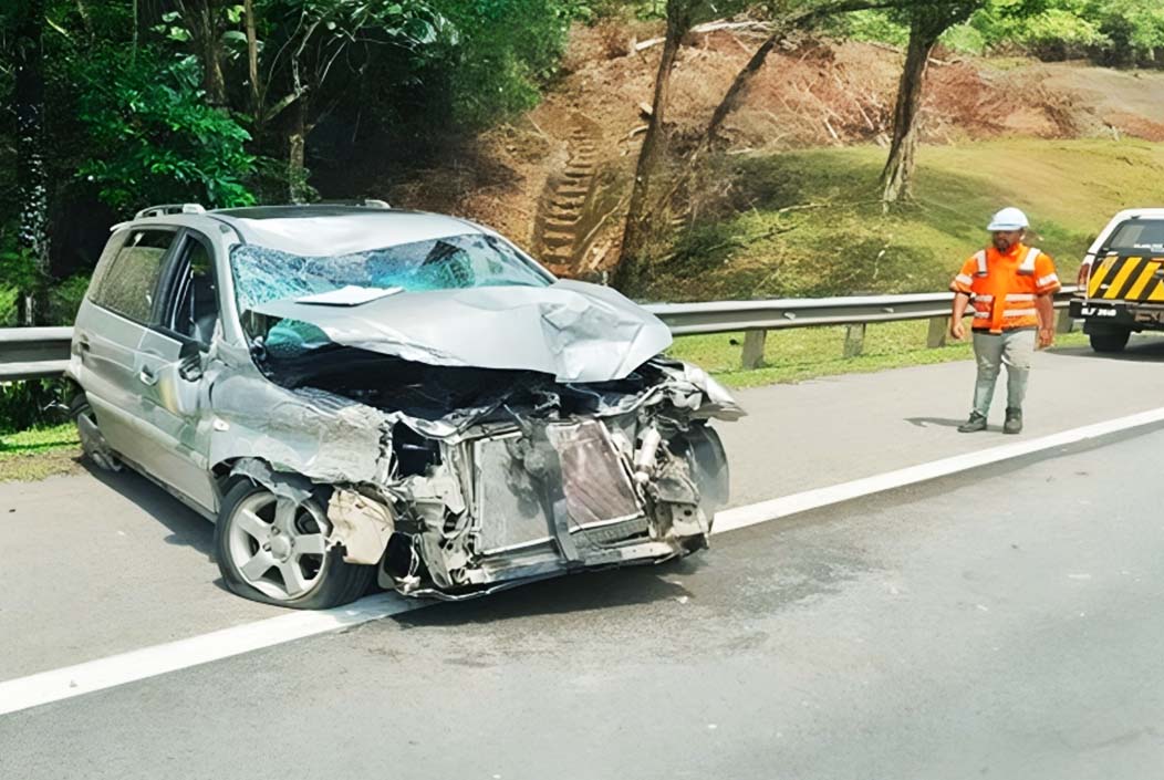 মালয়েশিয়ায় সড়ক দুর্ঘটনায় ৩ বাংলাদেশির মৃত্যু