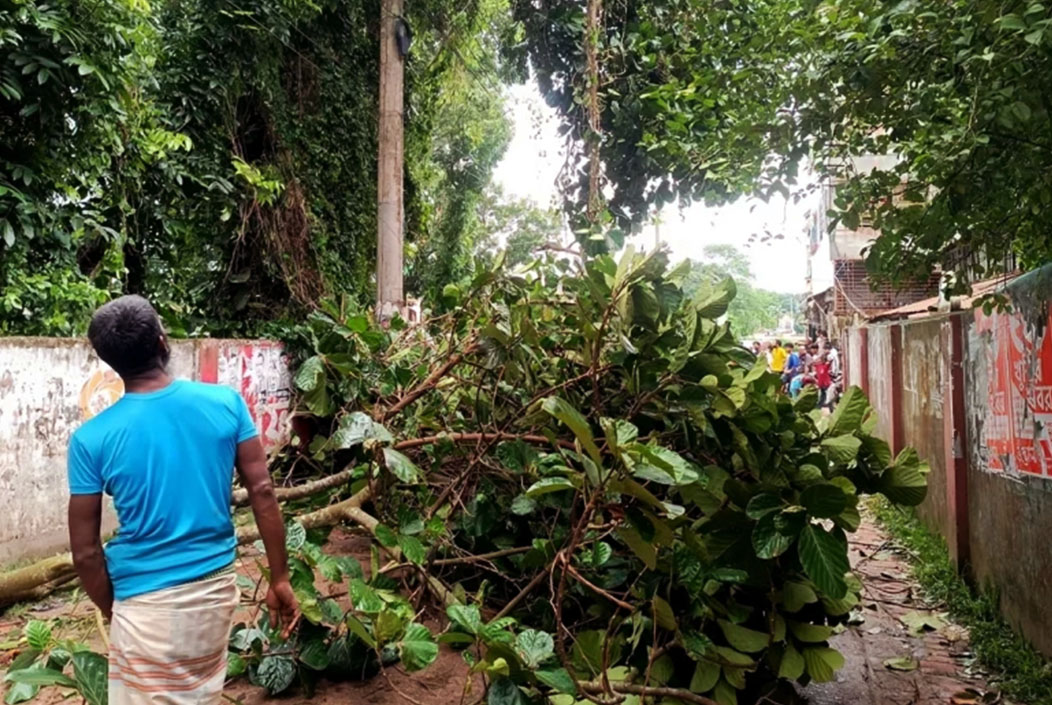 কিশোরগঞ্জ শহরে ৩০ ঘণ্টা ধরে বিদ্যুৎ-বিচ্ছিন্ন ৭০ হাজার মানুষ