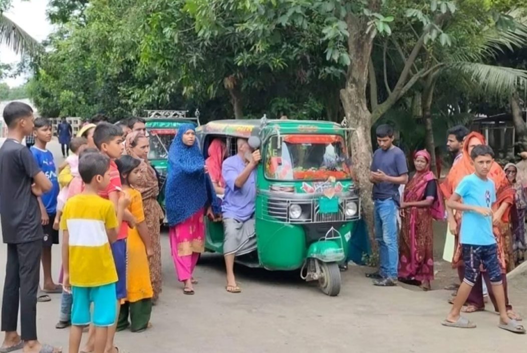 কুমিল্লার তিতাসে সংসারের খরচ চাওয়ায় মাকে পিটিয়ে হত্যা করল ছেলে