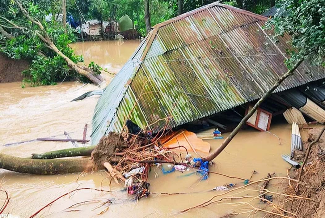 বন্যায় ফেনীর দুই উপজেলায় এইচএসসি পরীক্ষা স্থগিত