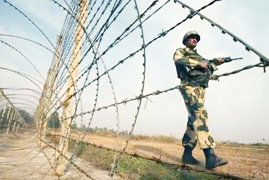 অবৈধ অনুপ্রবেশের দায়ে বিএসএফ সদস্য আটক