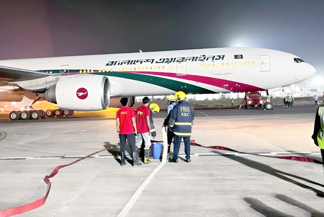 ৪০৮ আরোহী নিয়ে ভারতে বাংলাদেশ বিমানের জরুরি অবতরণ