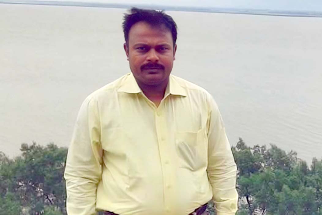 শিক্ষকের লালসার শিকার ৫ম শ্রেণির ছাত্রী