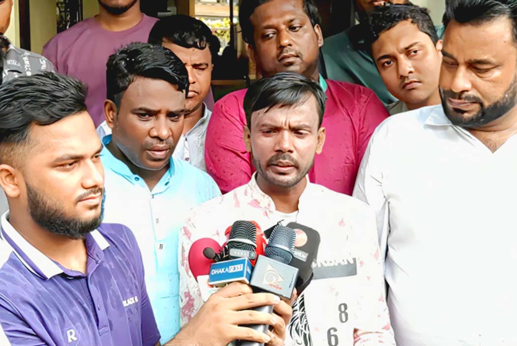 রাজনীতিতে আর ফিরবো না, মিডিয়াতেই থাকতে চাই হিরো আলম