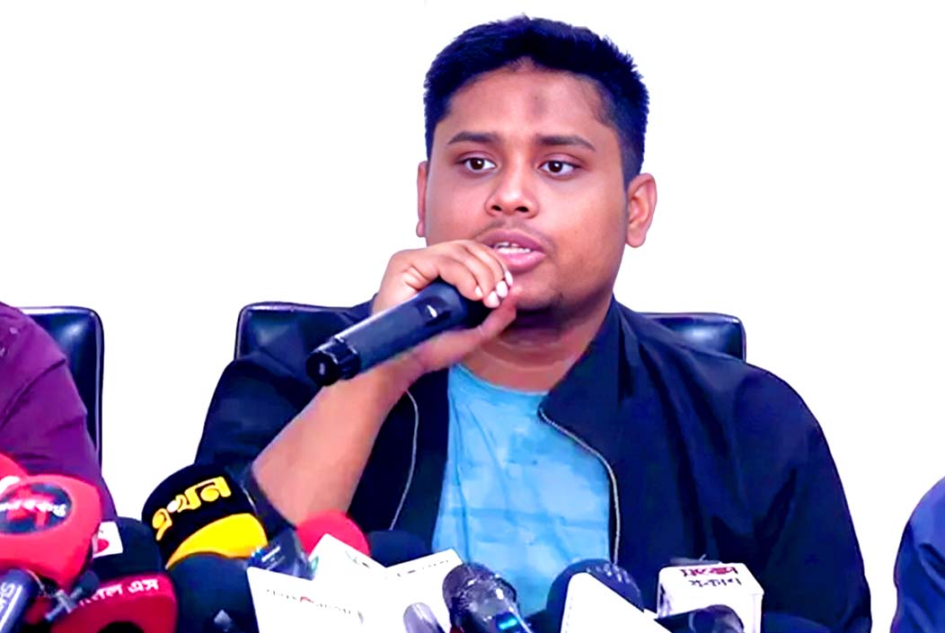‘এগুলো বিচার নয়, হাসিনা স্টাইলে মনোযোগ সরানো’ নুসরাত ফারিয়াকে নিয়ে হাসনাত