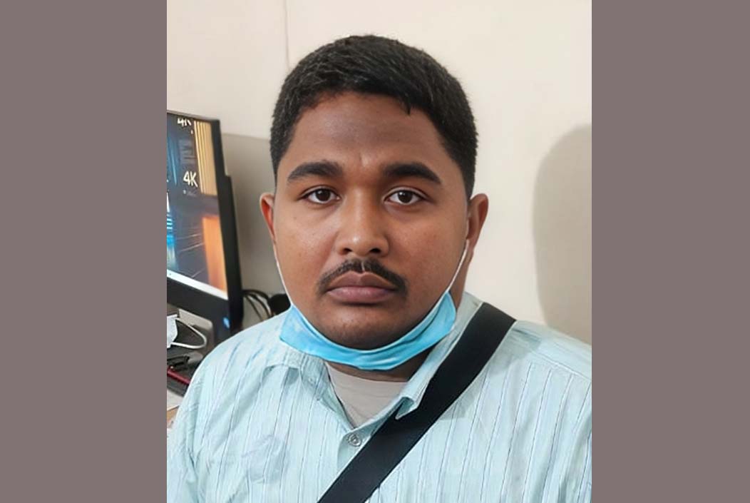 দেশত্যাগের সময় বগুড়ার আওয়ামী লীগ কর্মী গ্রেফতার