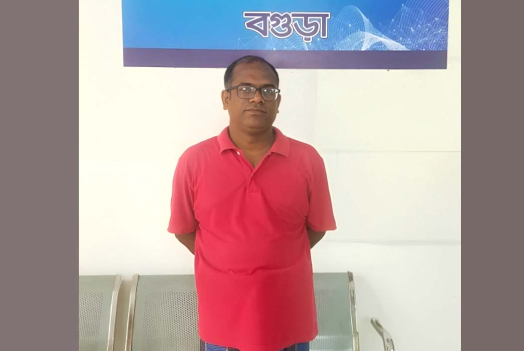 বগুড়ায় হত্যা ও বিস্ফোরক মামলায় যুবলীগ নেতা পলাশ গ্রেফতার