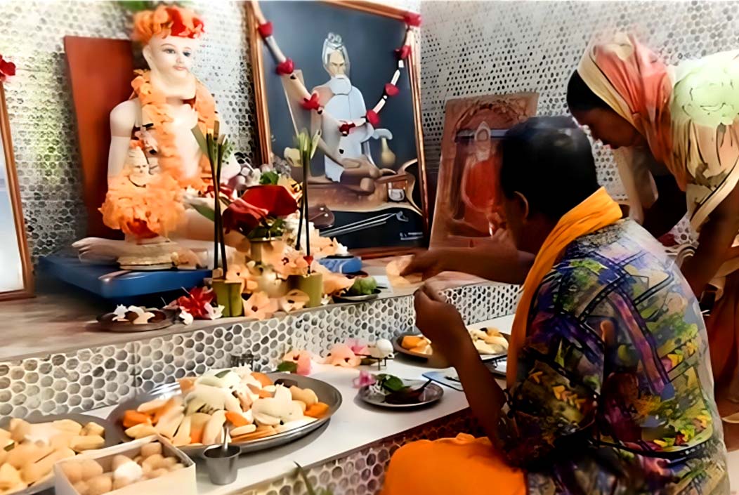 লোকনাথ ব্রহ্মচারীর ১৩৫তম তিরোধান দিবস উদযাপন