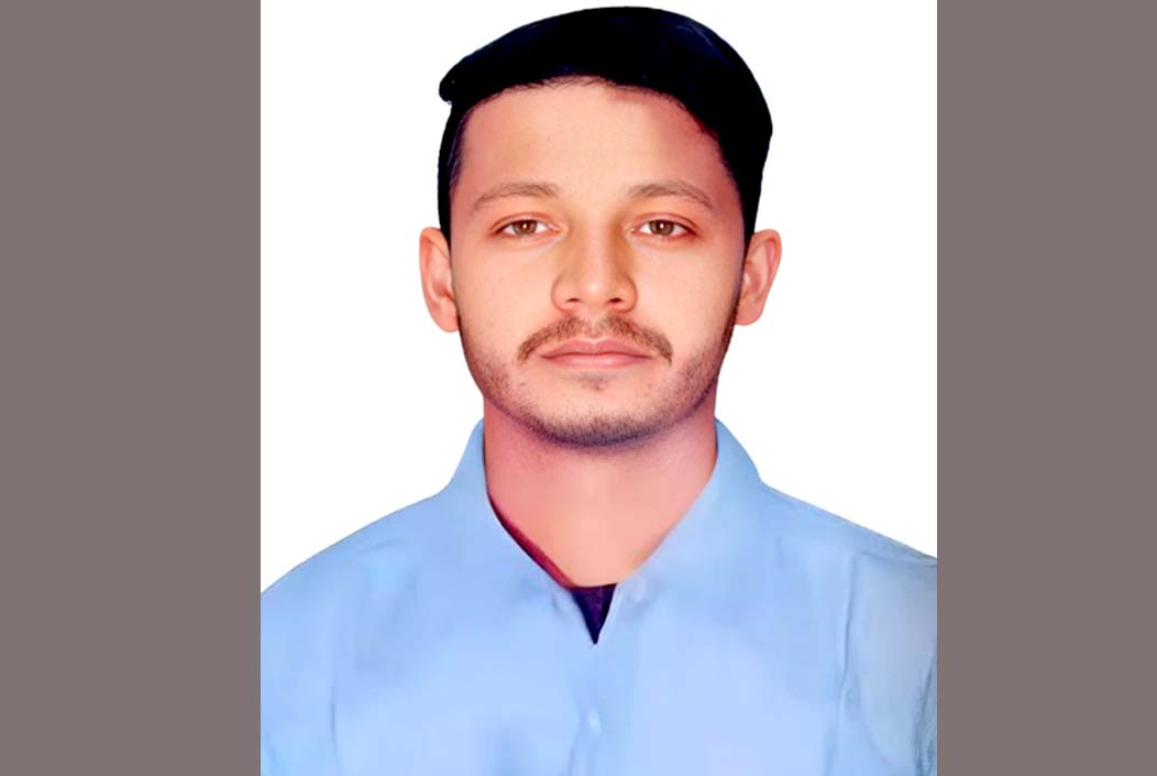 বাবার কবর জিয়ারত শেষে বাড়ি ফেরা হলো না ছেলের