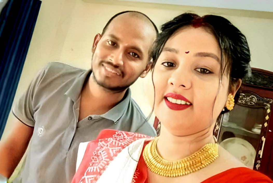 Husband dies on way to hospital after wife dies in road accident Onnetion