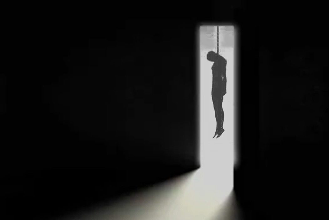 গাজীপুরে স্কুলছাত্রীর ঝুলন্ত মরদেহ উদ্ধার গাজীপুরে স্কুলছাত্রীর ঝুলন্ত মরদেহ উদ্ধার