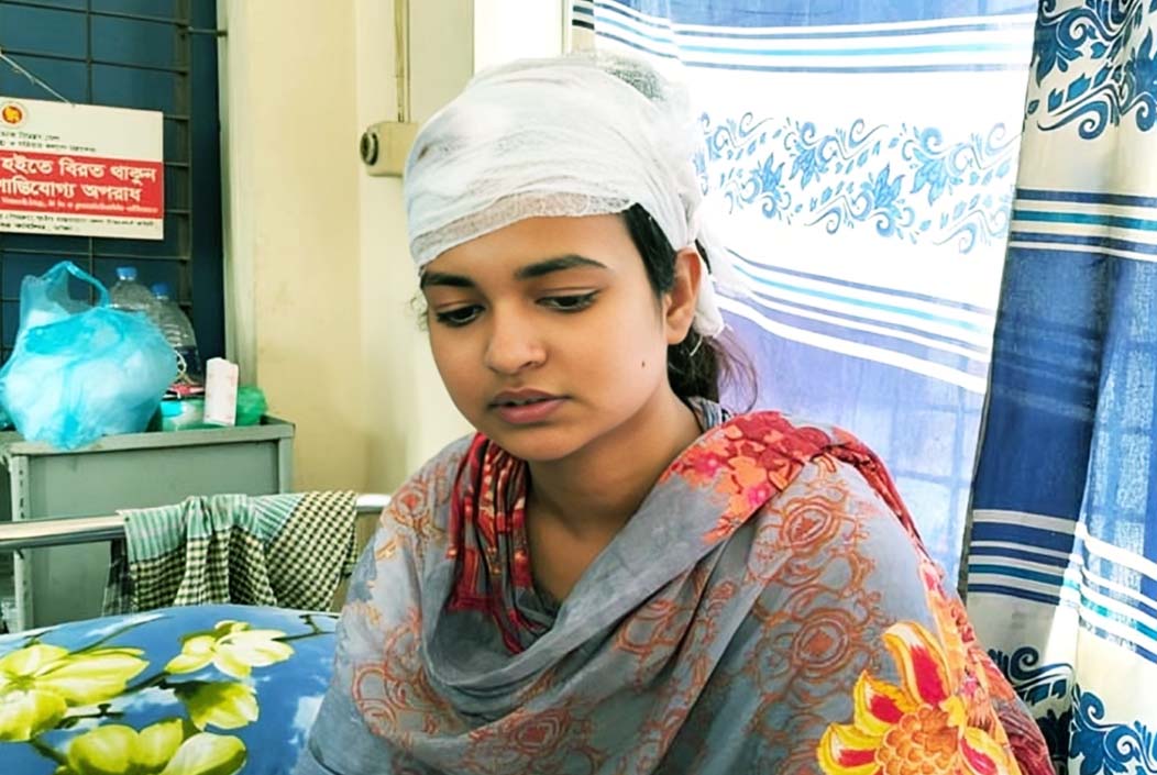 রাজধানীর দোহারে গৃহবধূকে পিটিয়ে জখম, আটক ২ রাজধানীর দোহারে গৃহবধূকে পিটিয়ে জখম, আটক ২