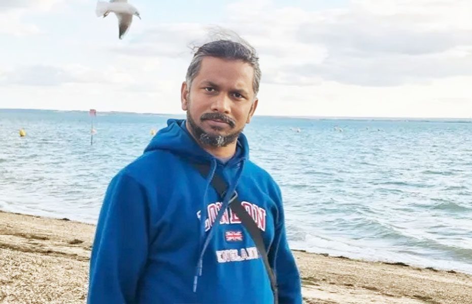 লন্ডনে গাড়ির ধাক্কায় বাংলাদেশি নাট্যনির্মাতার মৃত্যু লন্ডনে গাড়ির ধাক্কায় বাংলাদেশি নাট্যনির্মাতার মৃত্যু