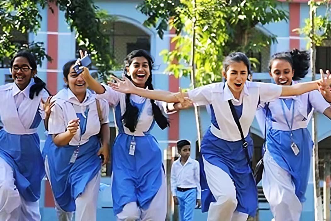 তীব্র এই গরমে সকল শিক্ষাপ্রতিষ্ঠান বন্ধের ঘোষণা তীব্র এই গরমে সকল শিক্ষাপ্রতিষ্ঠান বন্ধের ঘোষণা