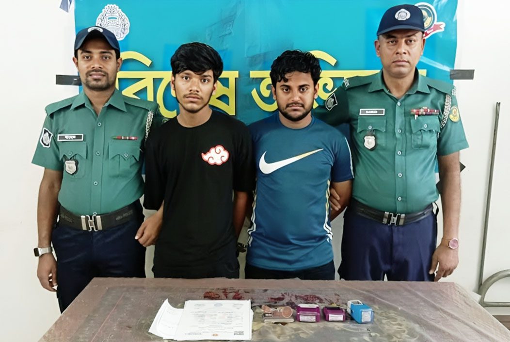 চট্টগ্রামে জাল জন্ম নিবন্ধন তৈরি চক্রের দুই সদস্য আটক চট্টগ্রামে জাল জন্ম নিবন্ধন তৈরি চক্রের দুই সদস্য আটক