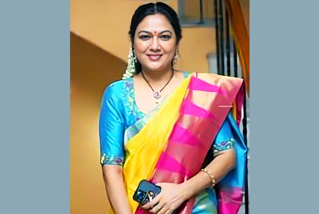 তেলেগু অভিনেত্রী 'হেমা' মাদক মামলায় গ্রেপ্তার তেলেগু অভিনেত্রী 'হেমা' মাদক মামলায় গ্রেপ্তার