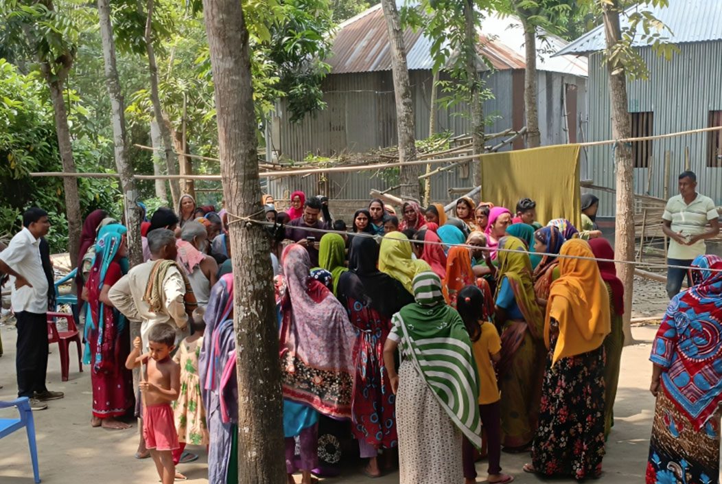 নিখোঁজের একদিন পর পদ্মায় ভেসে উঠল শিশুর মরদেহ