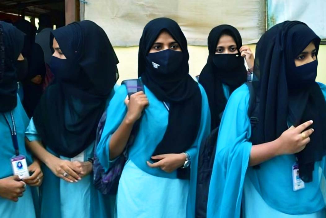 হিজাব পরিধান নিষিদ্ধ করলো মুসলিমপ্রধান দেশ তাজিকিস্তান হিজাব পরিধান নিষিদ্ধ করলো মুসলিমপ্রধান দেশ তাজিকিস্তান