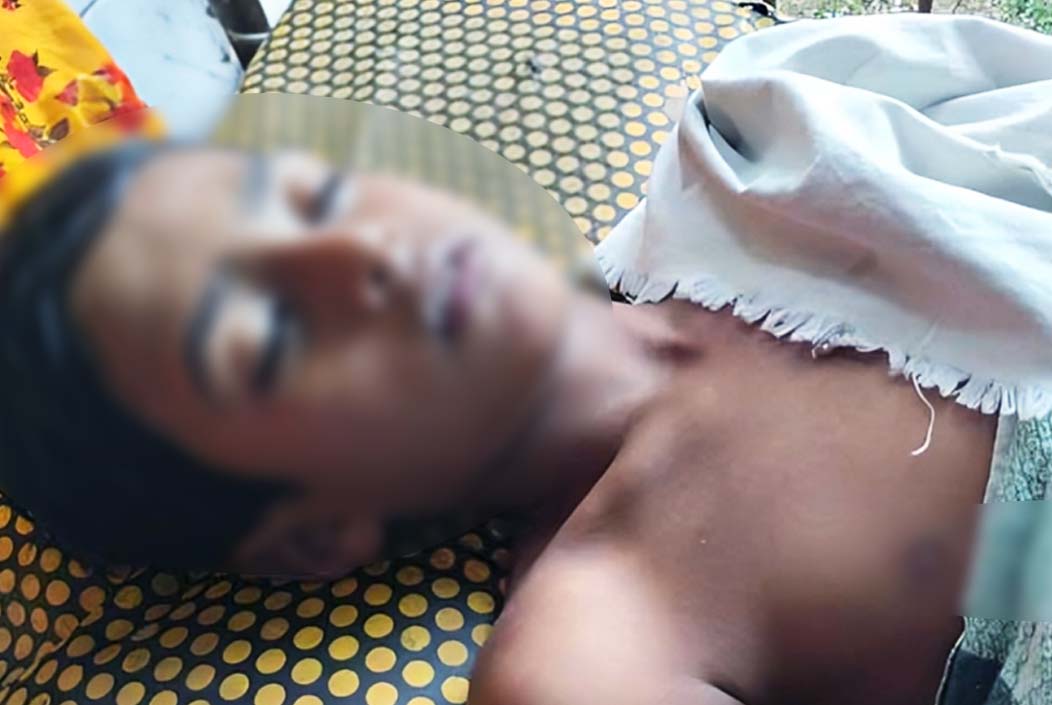 বিদ্যুৎস্পৃষ্ট হয়ে প্রাণ গেল তৃতীয় শ্রেণিতে পড়ুয়া স্কুলছাত্রের বিদ্যুৎস্পৃষ্ট হয়ে প্রাণ গেল তৃতীয় শ্রেণিতে পড়ুয়া স্কুলছাত্রের