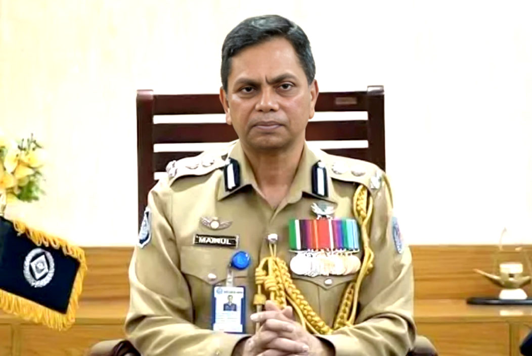 আসন্ন দুর্গাপূজায় নিরাপত্তার ঝুঁকি নেই আইজিপি ময়নুল ইসলাম আসন্ন দুর্গাপূজায় নিরাপত্তার ঝুঁকি নেই আইজিপি ময়নুল ইসলাম