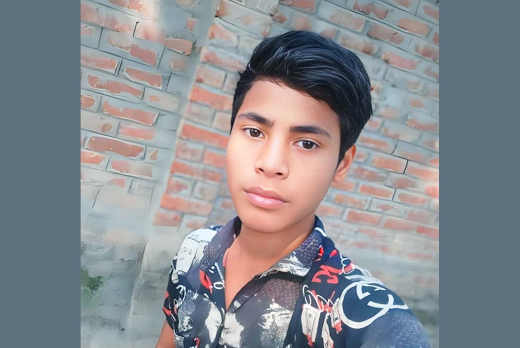 গুলি করে হত্যা, কিশোরের মরদেহ নিয়ে গেল বিএসএফ গুলি করে হত্যা, কিশোরের মরদেহ নিয়ে গেল বিএসএফ
