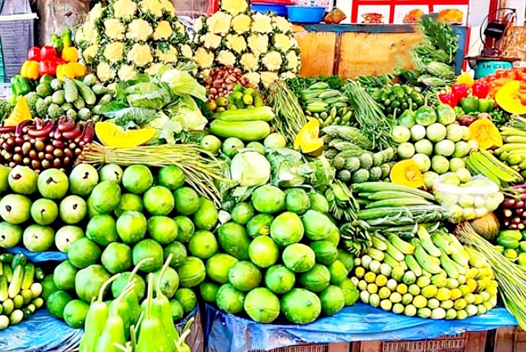 দেশের বাজারে ৭ সবজির সেঞ্চুরি, অস্বস্তিতে ক্রেতারা দেশের বাজারে ৭ সবজির সেঞ্চুরি, অস্বস্তিতে ক্রেতারা