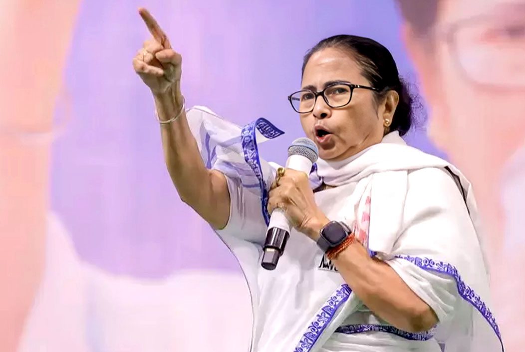 বাংলাদেশের সীমান্তে আগুন জ্বললে বিহার-ওডিশাও রেহাই পাবে না মুখ্যমন্ত্রী মমতা বাংলাদেশের সীমান্তে আগুন জ্বললে বিহার-ওডিশাও রেহাই পাবে না মুখ্যমন্ত্রী মমতা