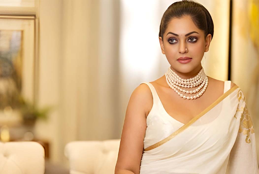 অভিনেত্রী নিপুণ আজীবনের জন্য বহিষ্কার অভিনেত্রী নিপুণ আজীবনের জন্য বহিষ্কার