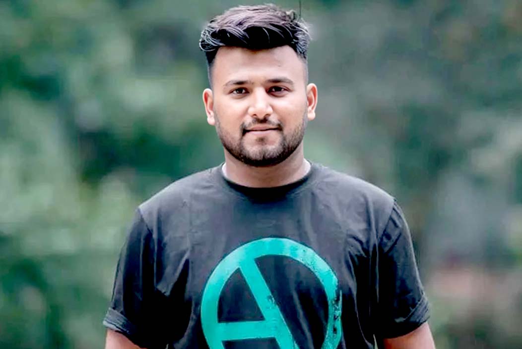 খুলনা বিশ্ববিদ্যালয়ের শিক্ষার্থীকে প্রকাশ্যে গুলি করে হত্যা খুলনা বিশ্ববিদ্যালয়ের শিক্ষার্থীকে প্রকাশ্যে গুলি করে হত্যা