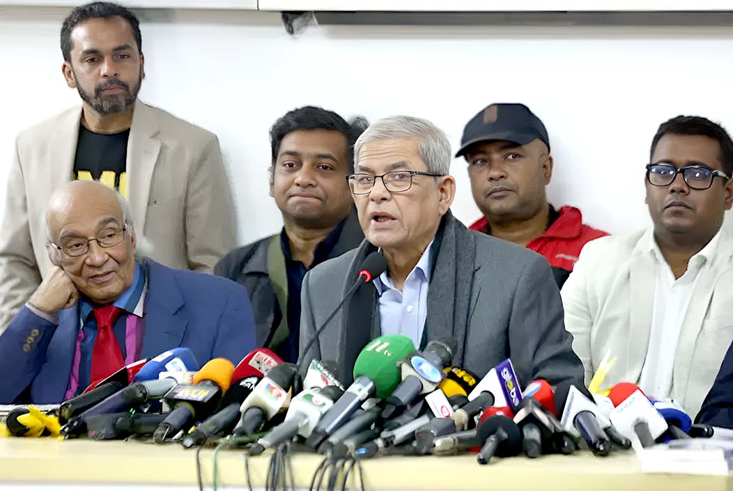 তারেক রহমান অল্প কিছুদিনের মধ্যে দেশে ফিরবেন মির্জা ফখরুল তারেক রহমান অল্প কিছুদিনের মধ্যে দেশে ফিরবেন মির্জা ফখরুল