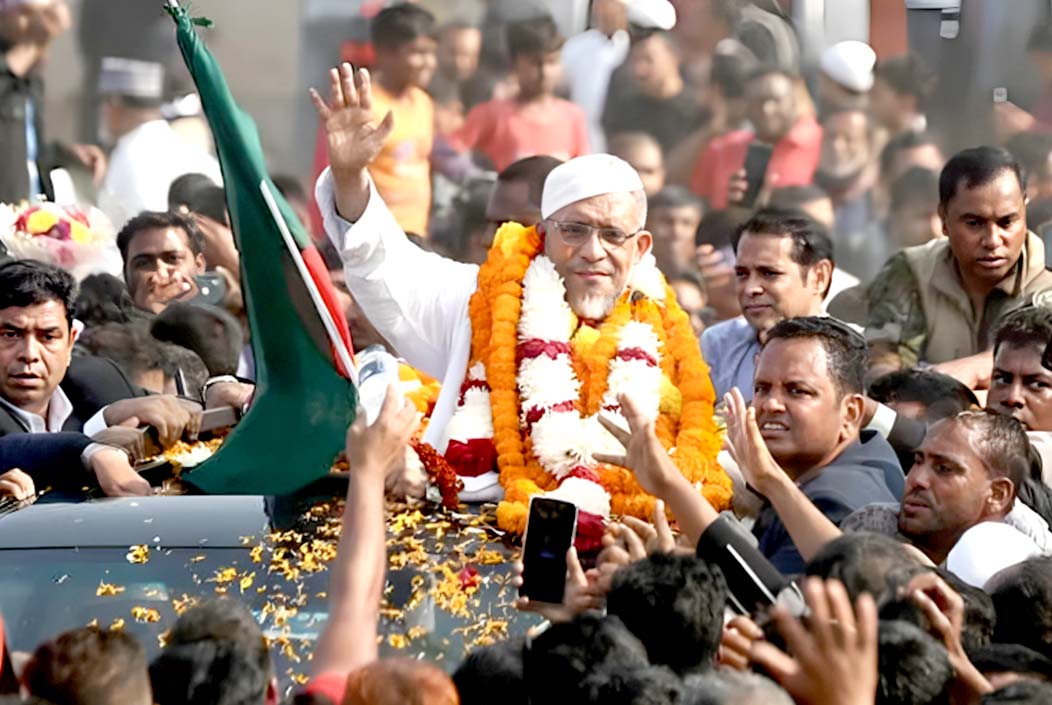 ১৭ বছর পর কারামুক্ত হলেন সাবেক স্বরাষ্ট্র প্রতিমন্ত্রী লুৎফুজ্জামান বাবর ১৭ বছর পর কারামুক্ত হলেন সাবেক স্বরাষ্ট্র প্রতিমন্ত্রী লুৎফুজ্জামান বাবর