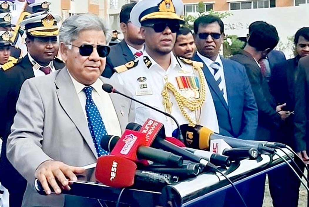 ঈদযাত্রায় নৌযানে অতিরিক্ত ভাড়া নিলে লঞ্চের রুট পারমিট বাতিল নৌ উপদেষ্টা ঈদযাত্রায় নৌযানে অতিরিক্ত ভাড়া নিলে লঞ্চের রুট পারমিট বাতিল নৌ উপদেষ্টা