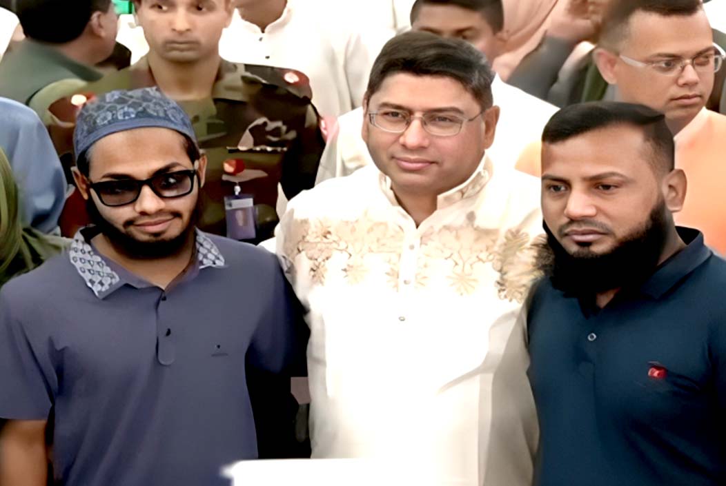 জুলাই অভ্যুত্থানের শহীদ ও আহতদের পাশে সেনাবাহিনী সেনাপ্রধান