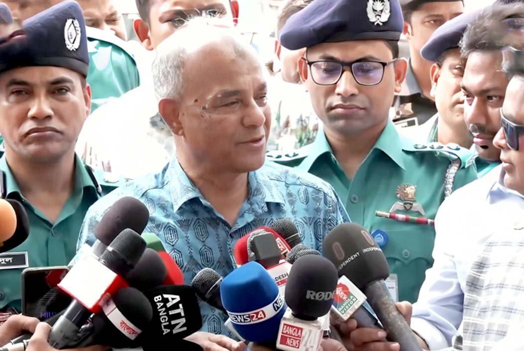 আওয়ামী লীগের ঝটিকা মিছিল ঠেকাতে ব্যর্থ হলে পুলিশের বিরুদ্ধে ব্যবস্থা স্বরাষ্ট্র উপদেষ্টা আওয়ামী লীগের ঝটিকা মিছিল ঠেকাতে ব্যর্থ হলে পুলিশের বিরুদ্ধে ব্যবস্থা স্বরাষ্ট্র উপদেষ্টা