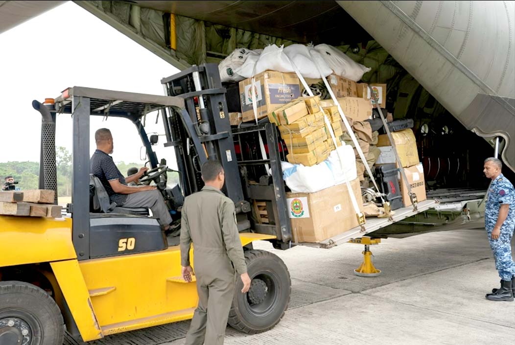 মিয়ানমারের বিপর্যস্ত জনগণের পাশে বাংলাদেশ, পাঠানো হলো ১৫ টন ত্রাণ মিয়ানমারের বিপর্যস্ত জনগণের পাশে বাংলাদেশ, পাঠানো হলো ১৫ টন ত্রাণ