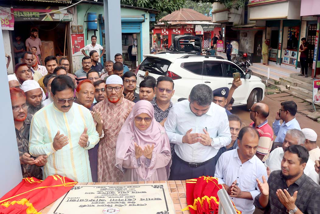 Inauguration of Sherpur Municipal Kitchen Market built at a cost of 12 crore taka Onnetion