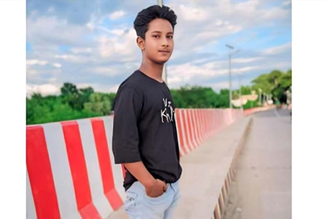 ছবি : সংগৃহীত। School student dies in road accident in Chuadanga Onetion