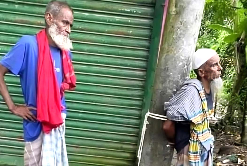 সুদের টাকা দিতে না পারায় বৃদ্ধকে বিদ্যুতের খুঁটির সঙ্গে বেঁধে নির্যাতন Elderly man tied to electricity pole and tortured for failing to pay interest Onnetion
