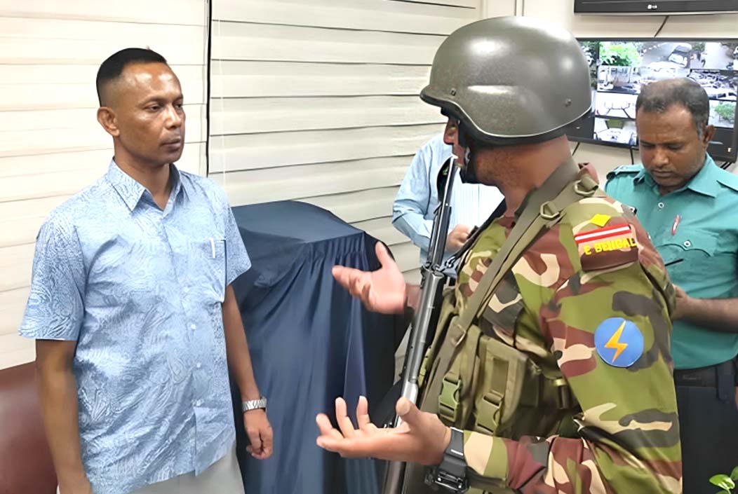 এলজিইডি ভবন থেকে ভুয়া ডিজিএফআই কর্মকর্তা গ্রেফতার Fake DGFI official arrested from LGED building Onnetion