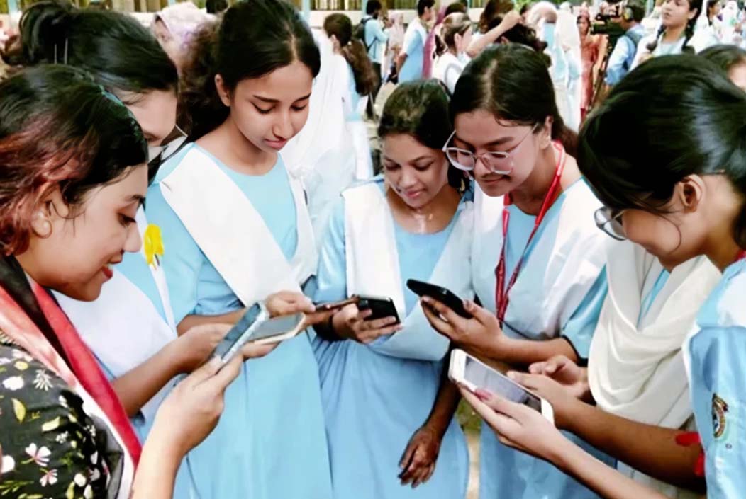 এইচএসসি পরীক্ষার ফল প্রকাশ, পাসের হার ৫৮.৮৩ HSC exam results released, pass rate 58.83 Onnetion
