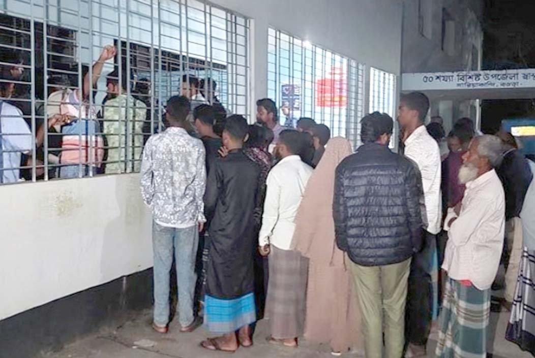 Carpenter hacked to death in Bogra over chicken theft dispute Onnetion