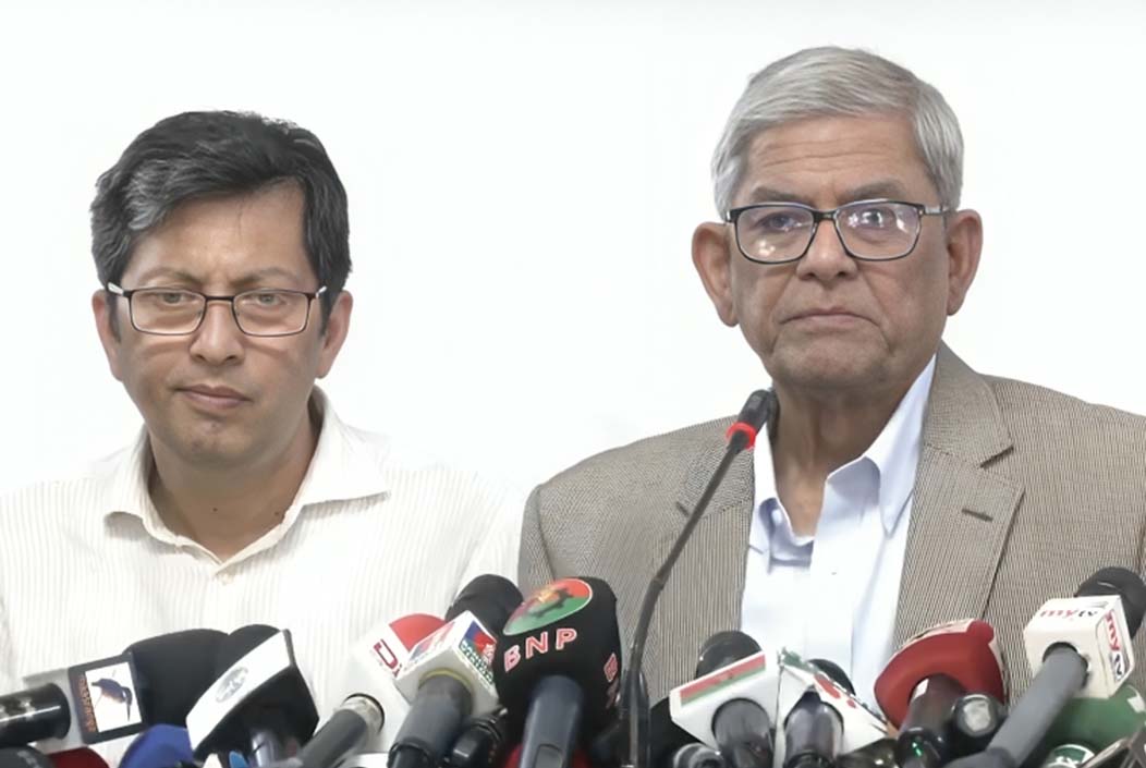 ফ্লাই করার মতো শারীরিক অবস্থায় নেই খালেদা জিয়া: মির্জা ফখরুল Khaleda Zia is not physically fit to fly Mirza Fakhrul Onnetion