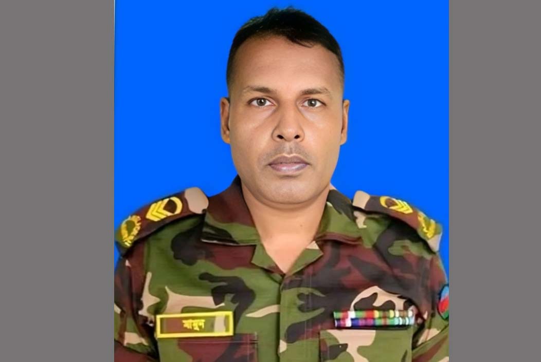 নাটোরে ট্রাকের ধাক্কায় সেনা সার্জেন্ট নিহত Army sergeant killed in Natore truck crash Onnetion