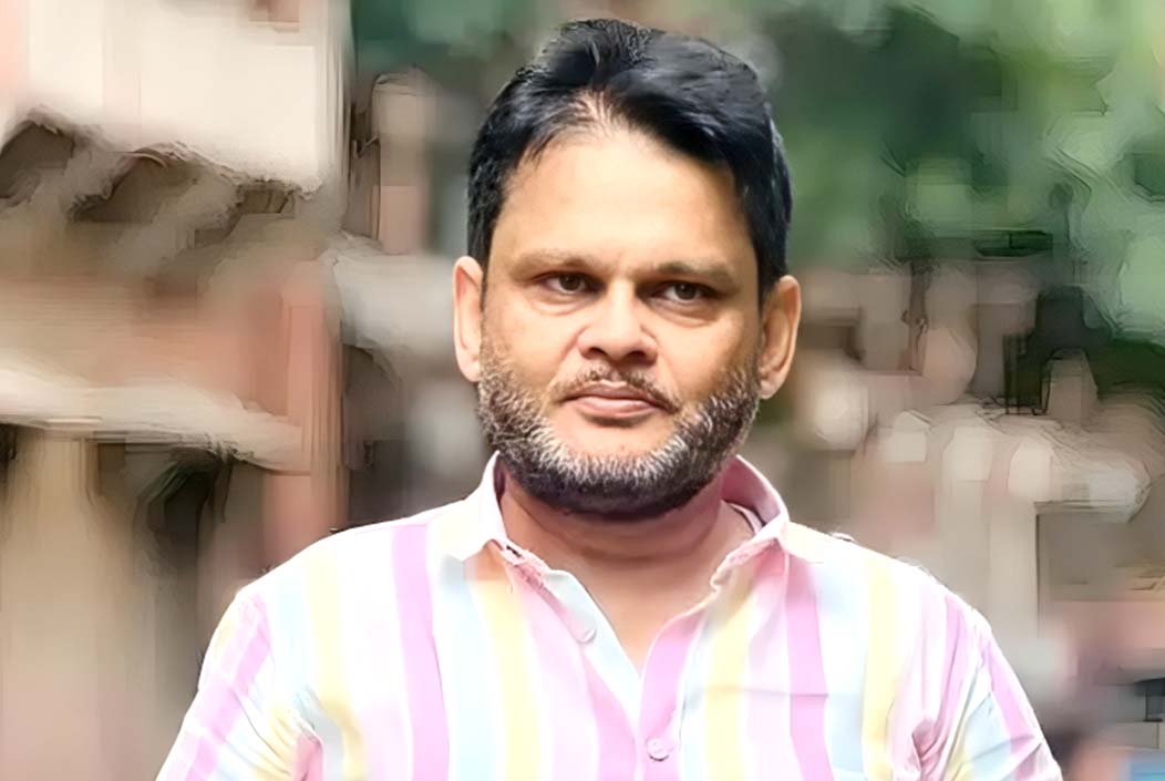 ছাত্রদের যৌন হয়রানির অভিযোগে ঢাবি অধ্যাপক বরখাস্ত DU professor suspended for sexually harassing students onnetiuon