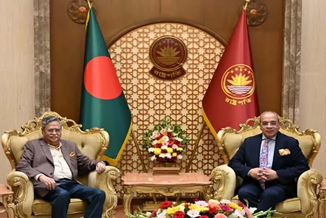 রাষ্ট্রপতির সঙ্গে প্রধান বিচারপতির বিদায়ী সাক্ষাৎ Farewell meeting of the Chief Justice with the President Onnetion