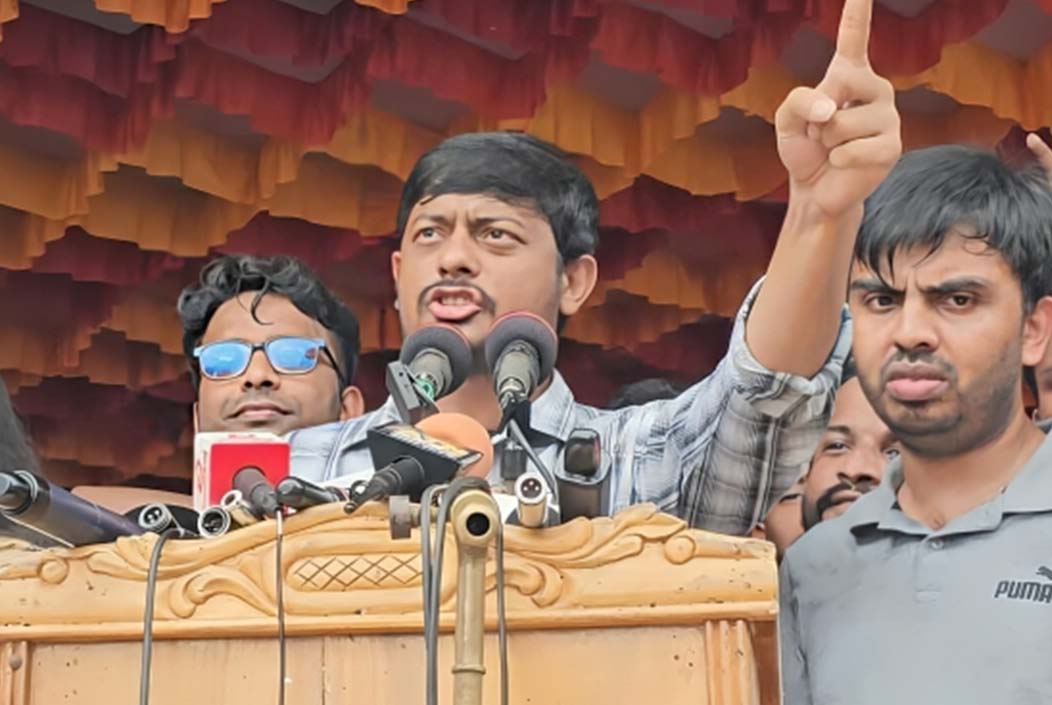 আমাকে ক্ষেপালে আপনার হাফপ্যান্ট খুলে যাবে: নাসীরুদ্দীন পাটওয়ারী If you make me angry, your shorts will come off Naseeruddin Patwari Onnetion