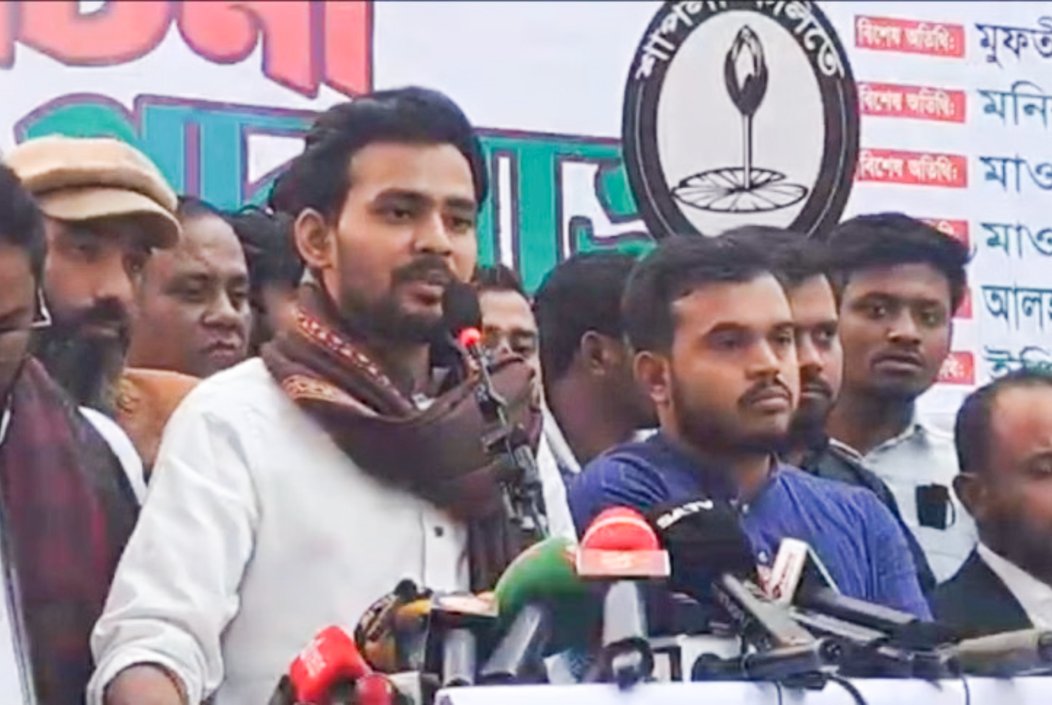 ব্রাহ্মণবাড়িয়ায় নির্বাচনী জনসভায় বক্তব্য রাখছেন জাতীয় নাগরিক পার্টির মুখপাত্র আসিফ মাহমুদ। ছবি : সংগৃহিত